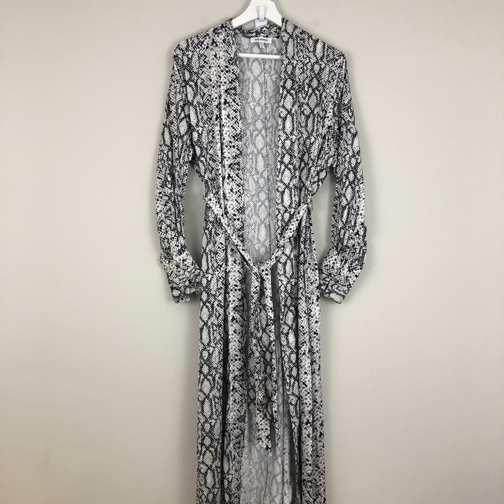 NEW Good American The Sheer Snake Skin Python Robe - Picture 4 of 9